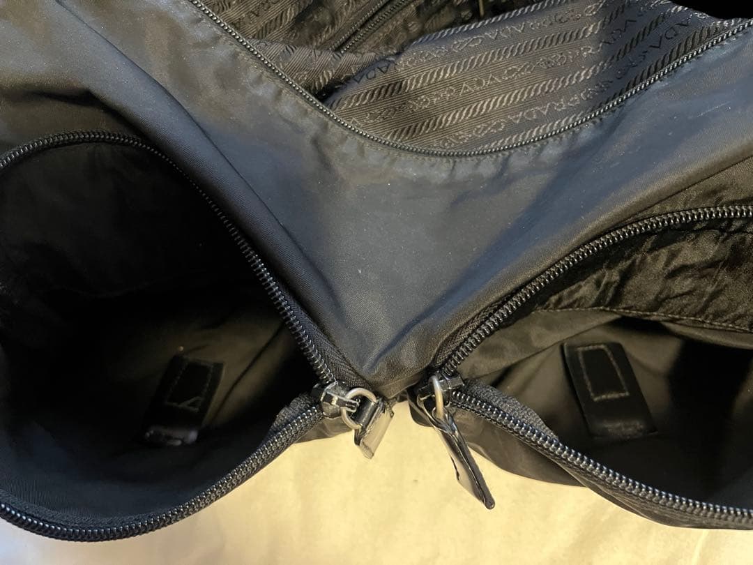 値下げ！PRADA メッセンジャーバッグ ブラック レザー テスートナイロン