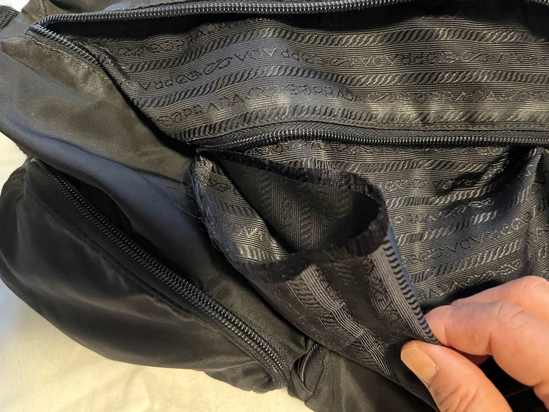 値下げ！PRADA メッセンジャーバッグ ブラック レザー テスートナイロン