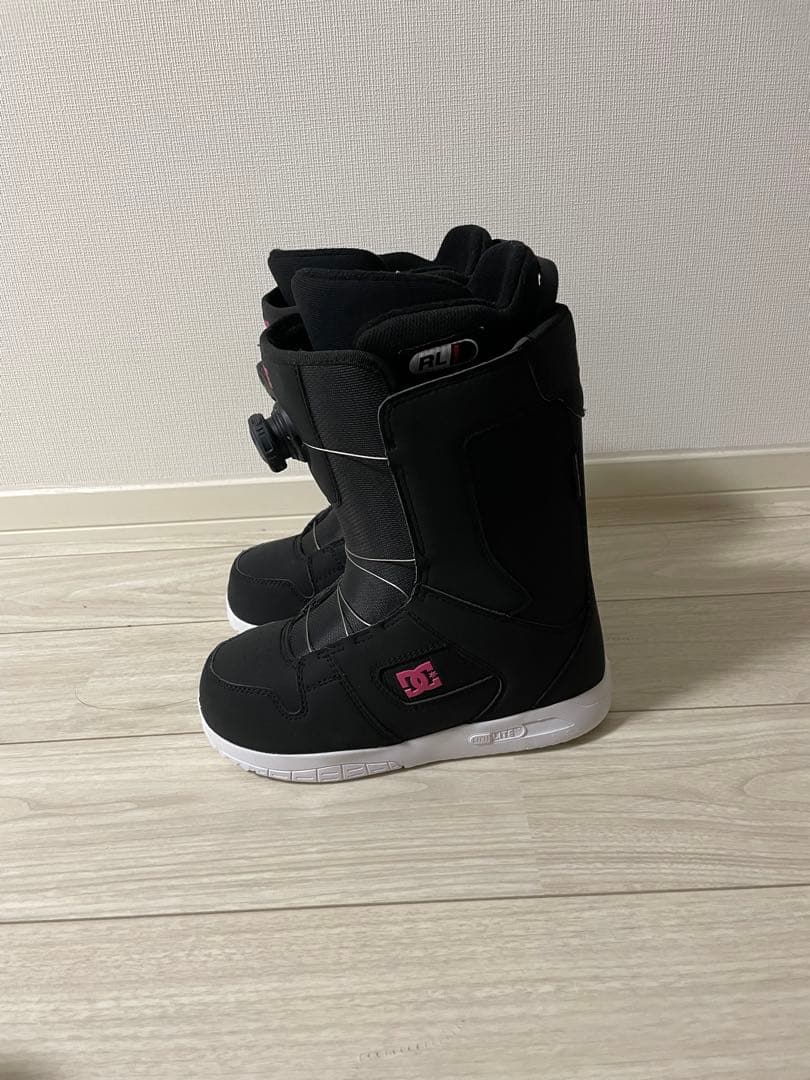 DC ブラック ピンク スノーボードブーツ 女性用