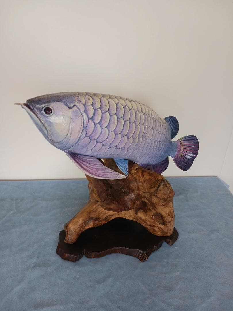 熱帯の魚、木製、紫と青のグラデーション 約30cm