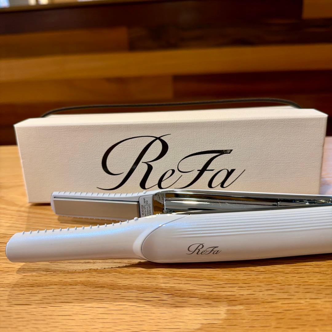 【極美品】リファ フィンガーアイロン ST ホワイト（公式オンライン購入品）
