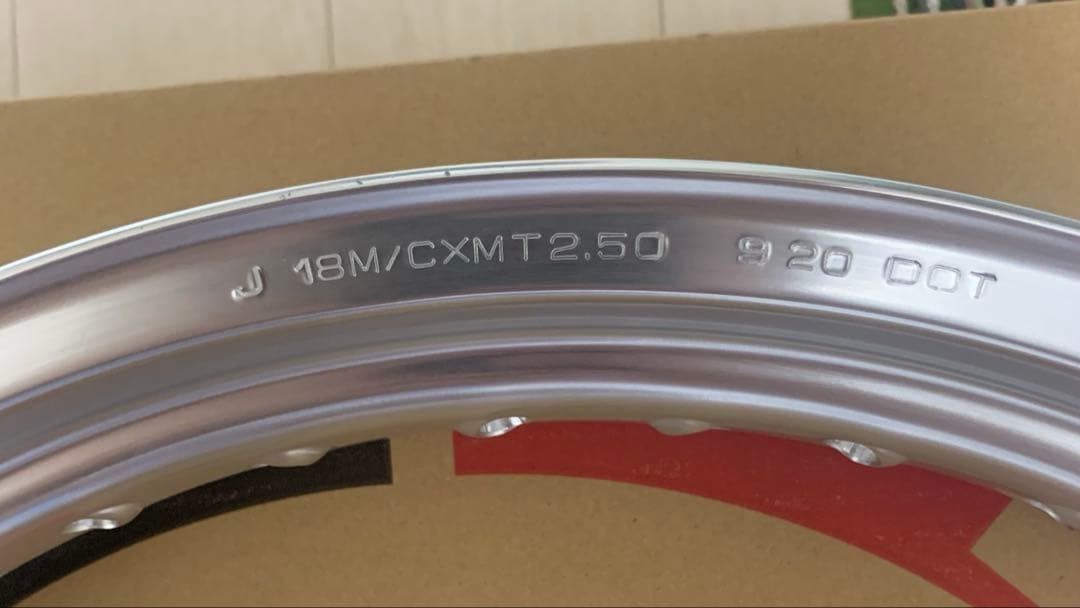 D.I.D ポリッシュ E型 アルミリム 2.50-18 Z系 Z2 Z1 KZ