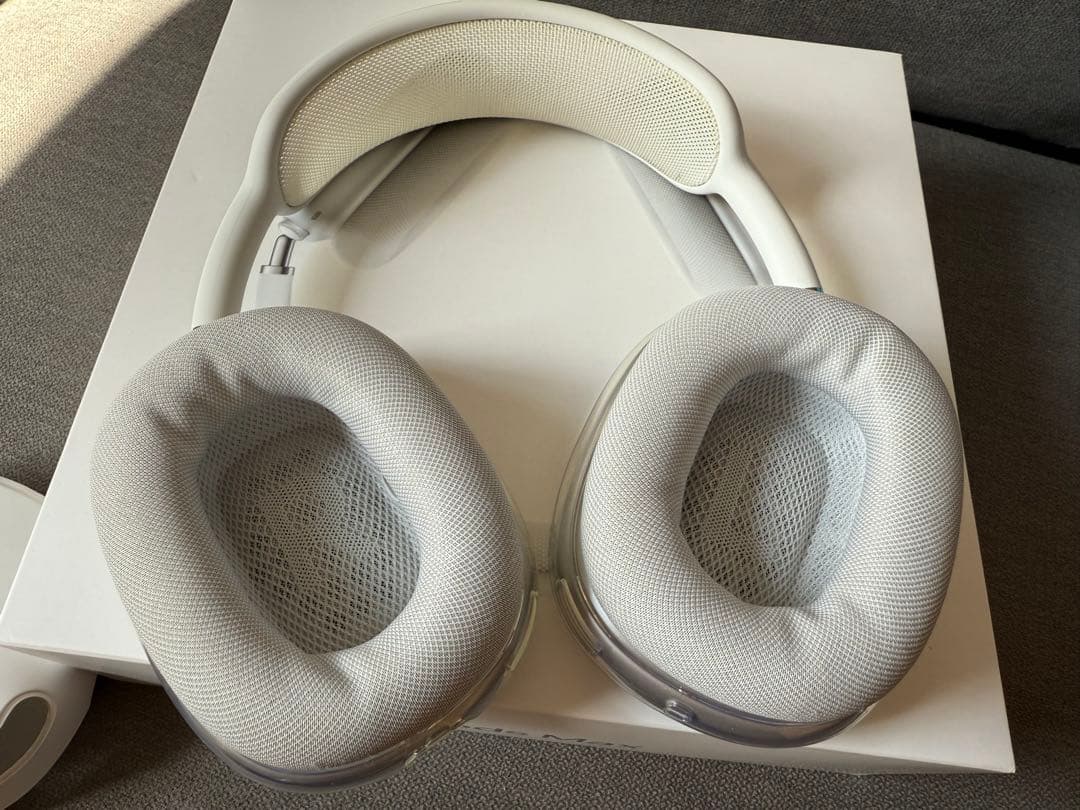 AirPods Max 純正透明ケース付き　箱付き