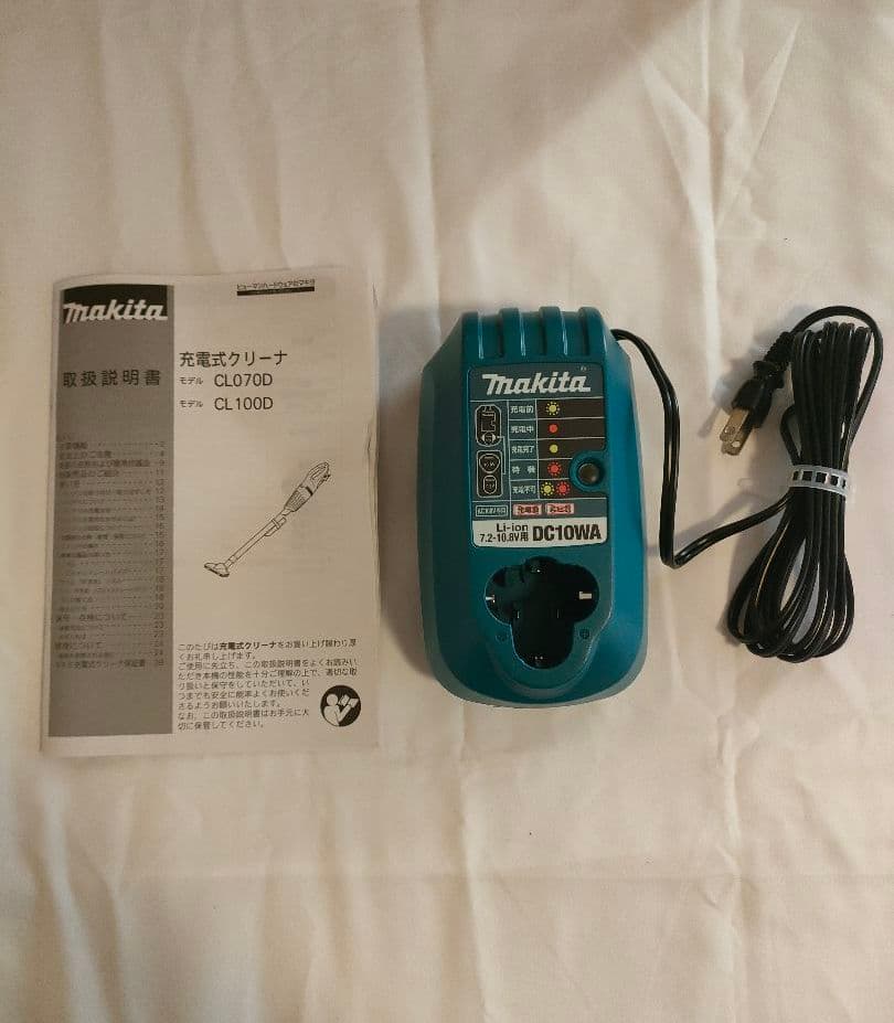 makita 充電式クリーナ CL100DW 差込式バッテリ、充電器付