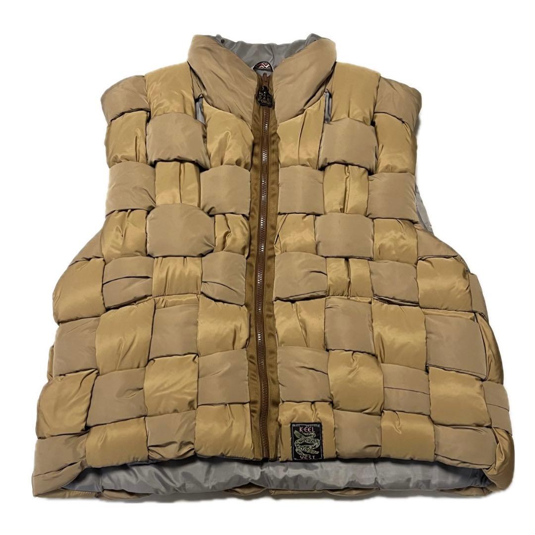 ベージュ キルティング ダウンベスト