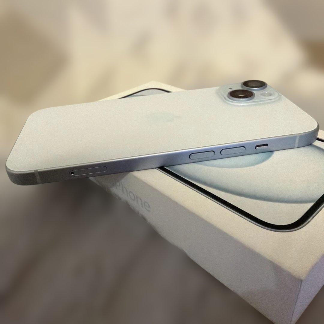 iPhone15 256GB【美品】ブルー