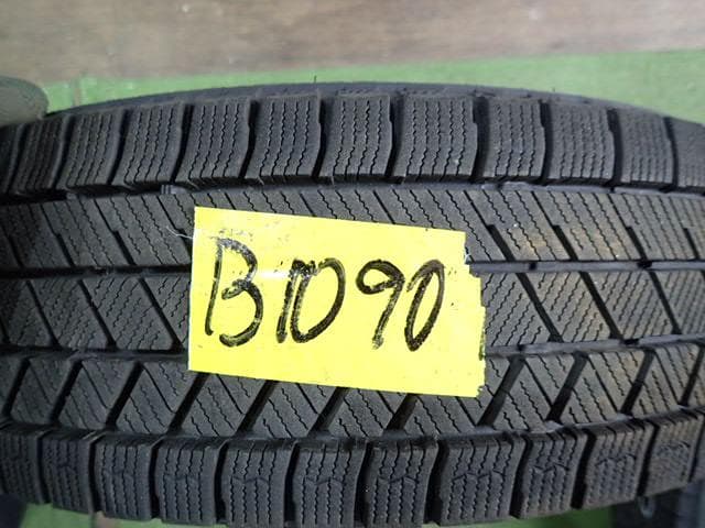 B1090【送料無料】スタッドレスタイヤ 165/65R14 4本セット