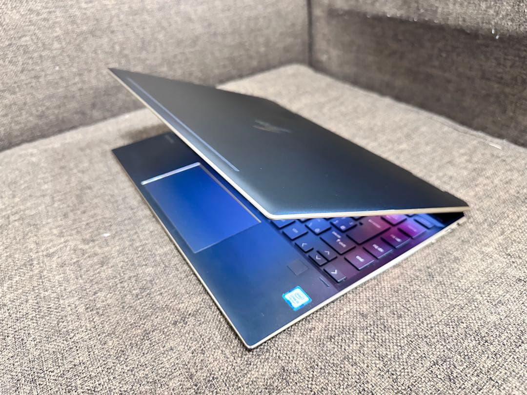 HP Spectre x360 13.3インチ　2in1 回転式　office