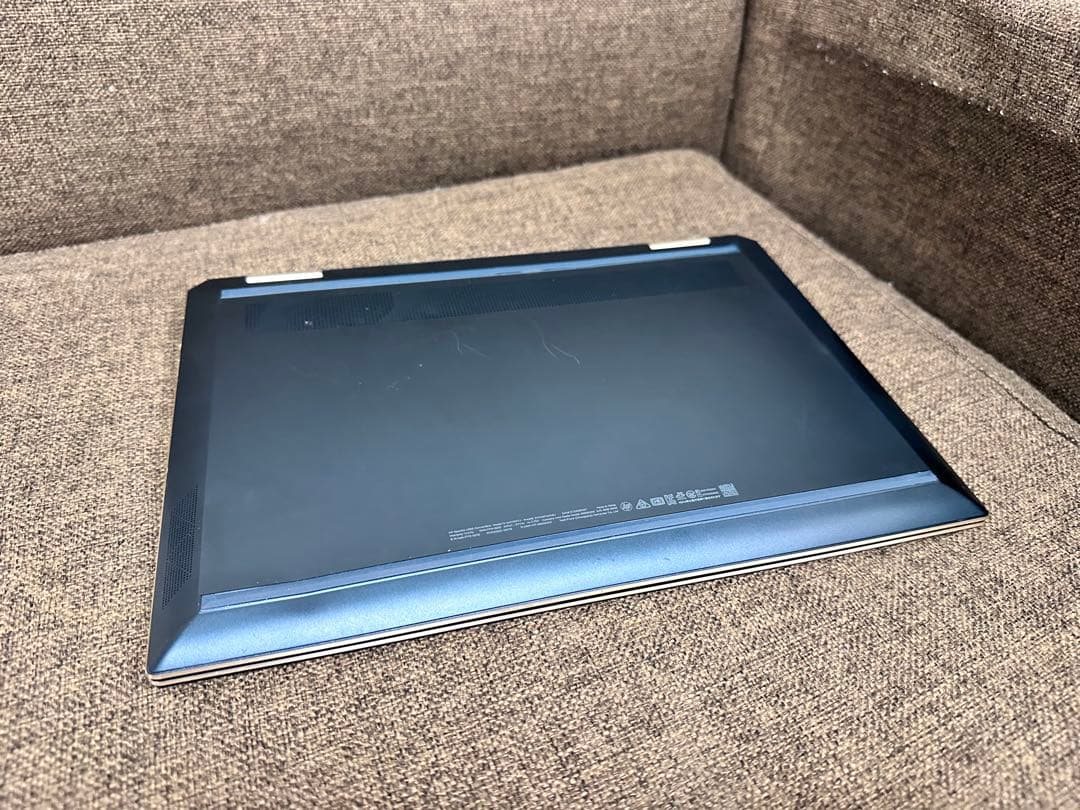 HP Spectre x360 13.3インチ　2in1 回転式　office