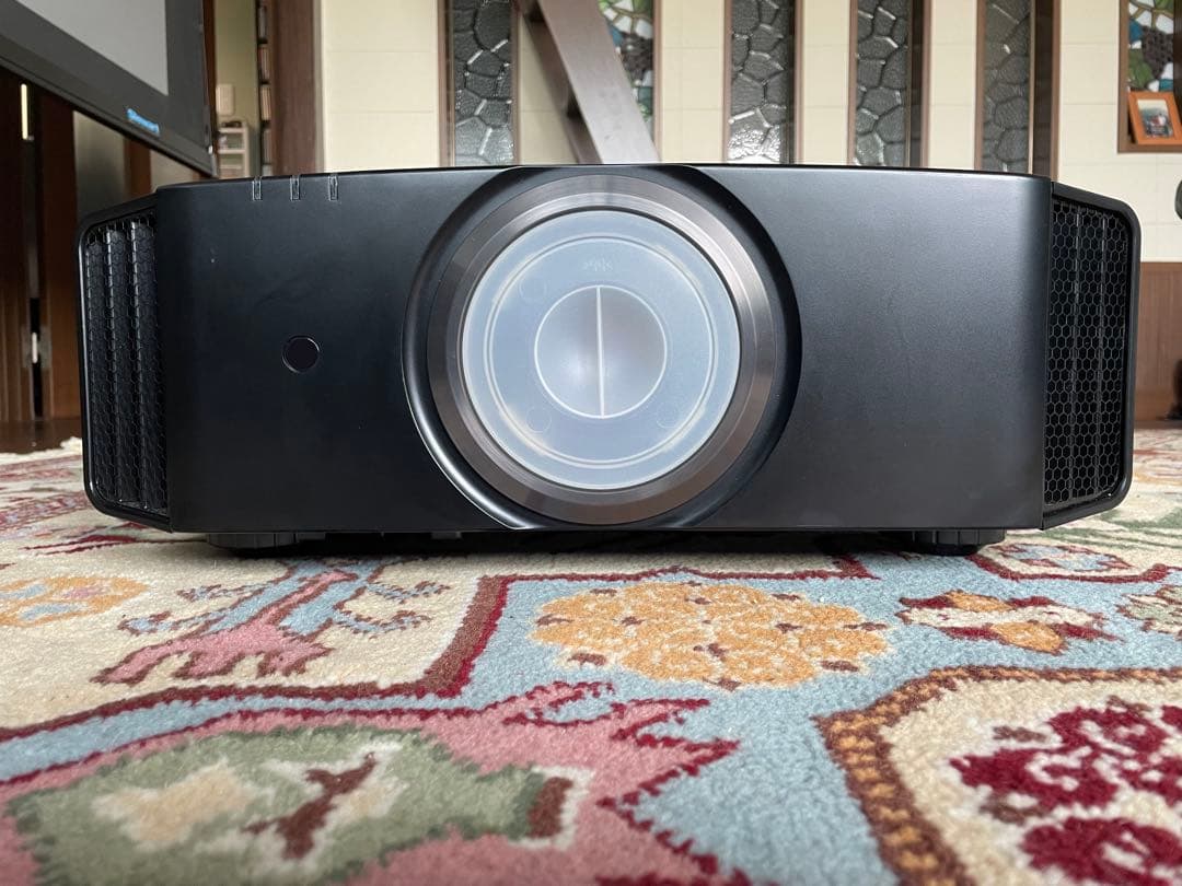 JVC DLA-X30B 純正ランプ交換後約80時間、リモコン、レンズキャップ付