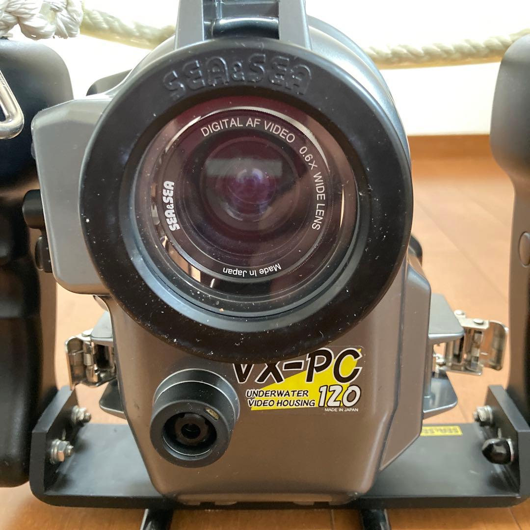 Sony水中用ビデオカメラ『60m防水』ライト付
