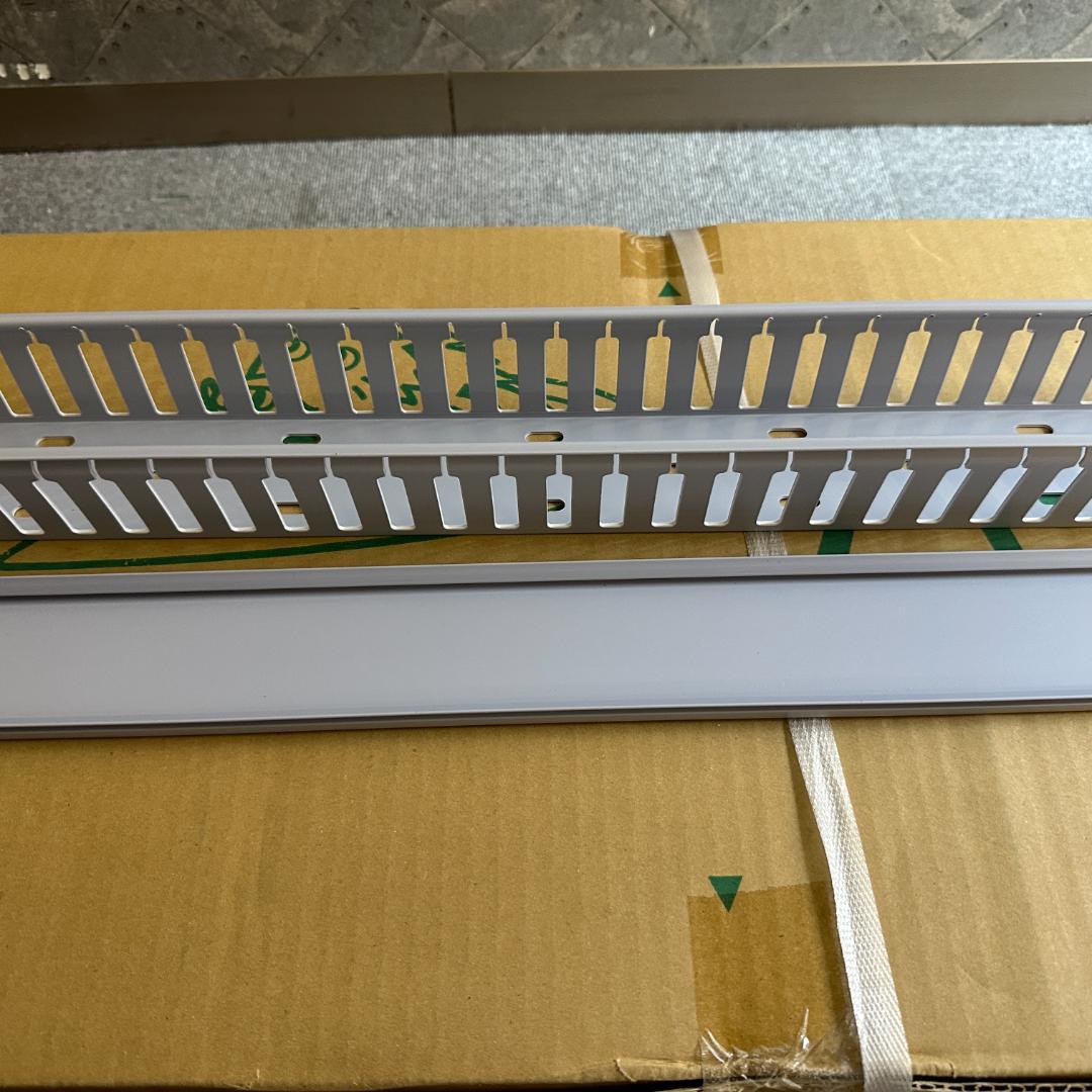 【新品未使用】ハイセンダクト ID-66 株式会社イカイ IKAI 2m 30本