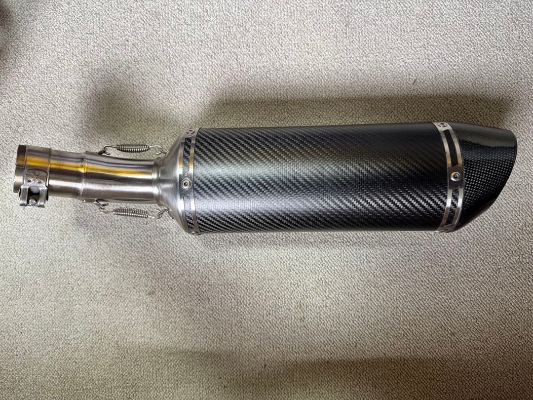 GSX-R750 SC PROJECT カーボンサイレンサー