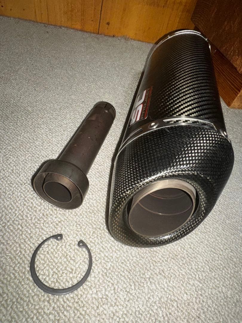 GSX-R750 SC PROJECT カーボンサイレンサー