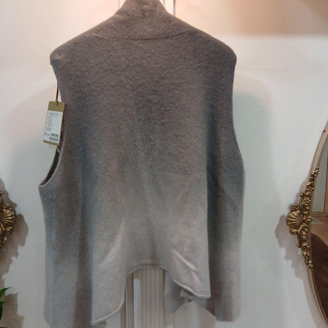 カシミヤ　芽風　新品、未使用　ME FUカシミヤ100％　ニットピン付き　メフウ