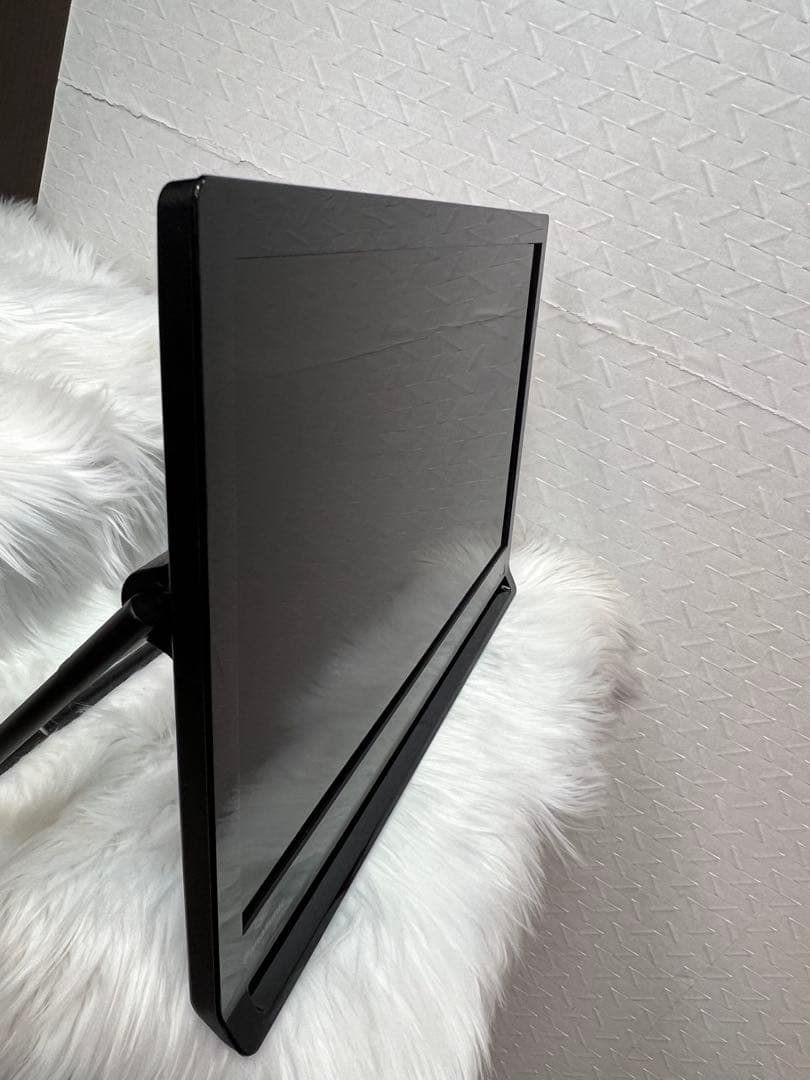 ポータブルテレビ　 UN-19FB10H