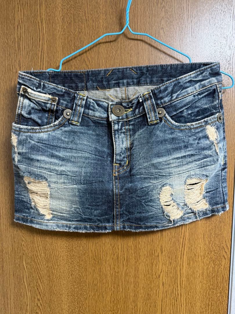 d.i.a. ダメージデニムミニスカート