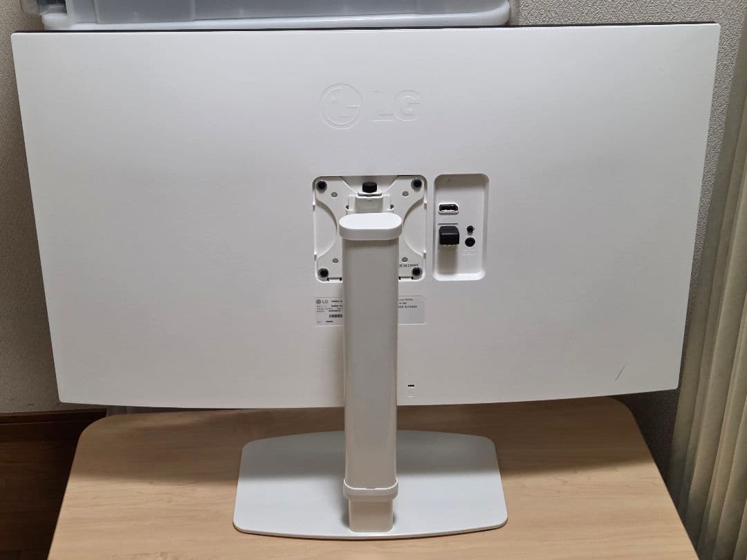 【ほぼ新品】LG 32UN500-W 4K 31.5インチモニター（L字変換付）