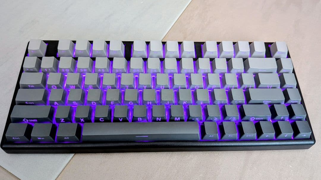 Niz micro82 RGB 無線モデル（キーキャップ交換済み）