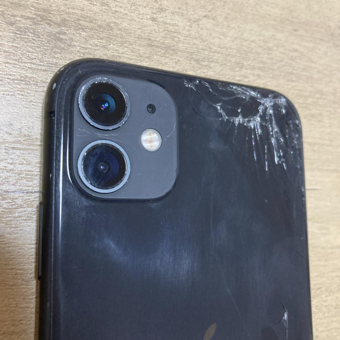 iPhone 11 64GB ブラック MWLT2J/A