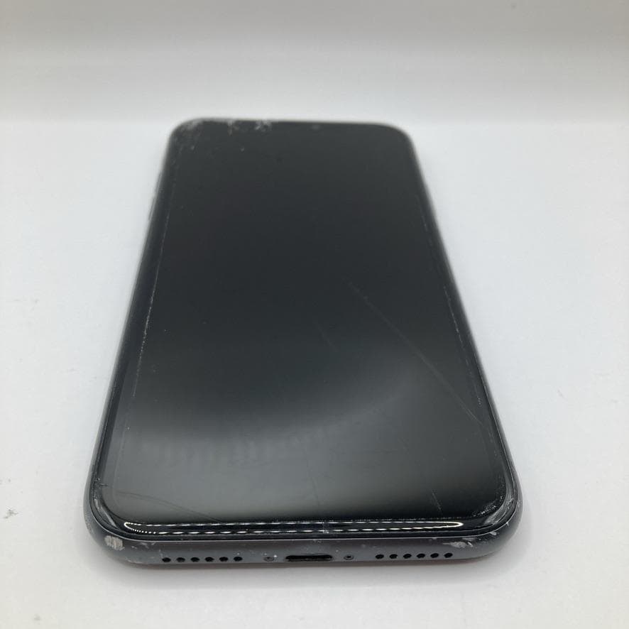 iPhone 11 64GB ブラック MWLT2J/A