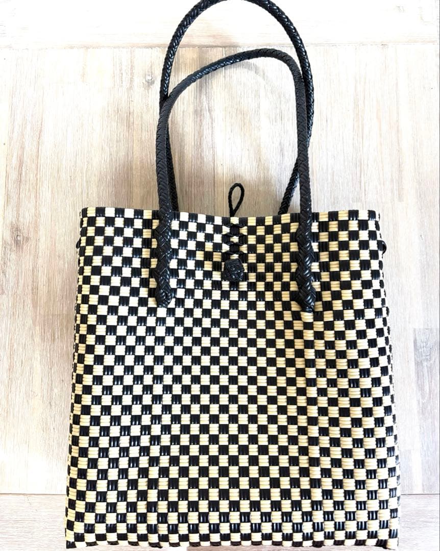 新品未使用★MEKEARISA★メケアリサGUMMY BAG・M ・Beans