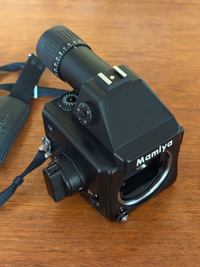 Mamiya 645E 中判カメラ　ストラップ＆予備フォルダー付