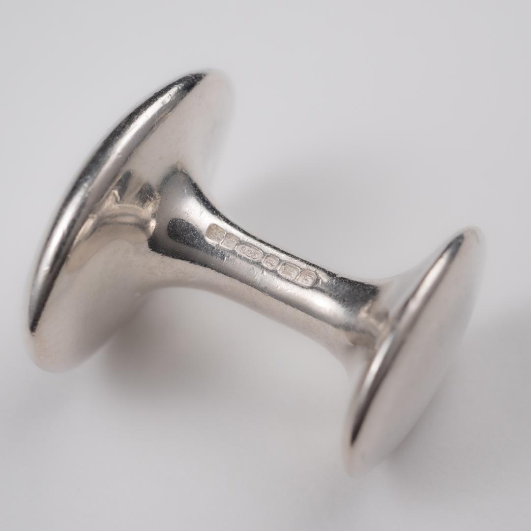 英国銀製品の証 01年製バーミンガムホールマーク タテオシアン シルバーカフス