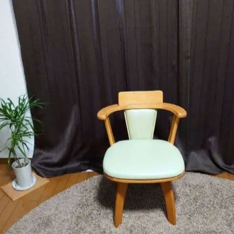 ダイニング回転式高さが低め肘付きチェア
