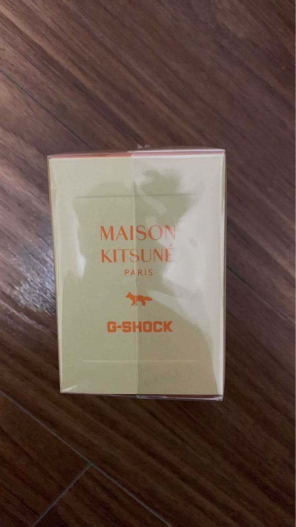 時計 Casio G-Shock x Maison Kitsune GA-2110MK