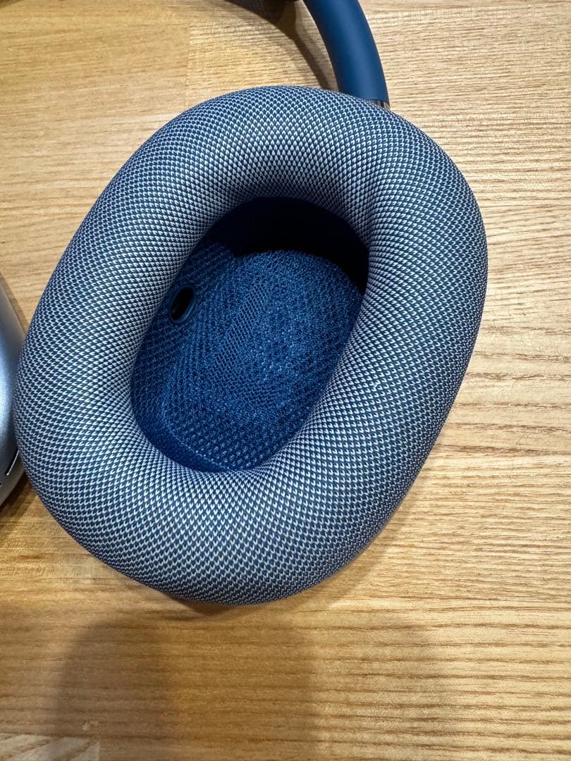 AirPods max ブルー