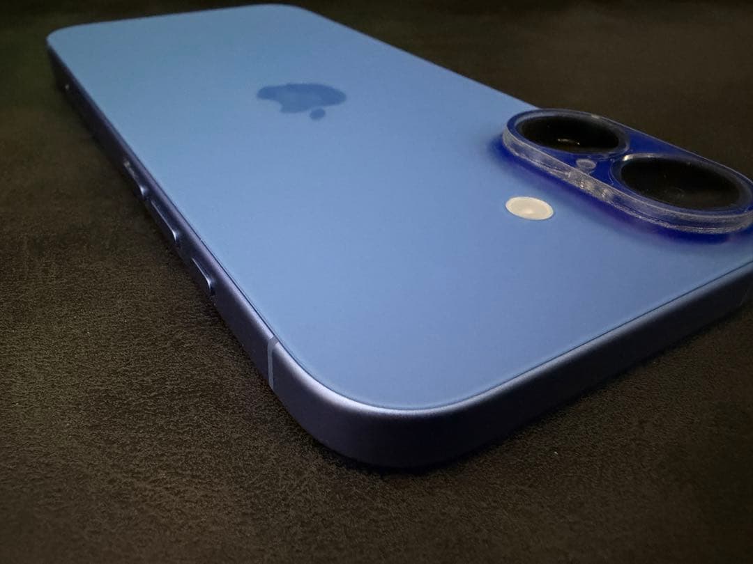 *炊飯器0616*【美品】iPhone16 256GB ウルトラマリン