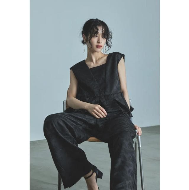 M niana ペプラムセットアップパンツドレス ブラック 成人式 結婚式