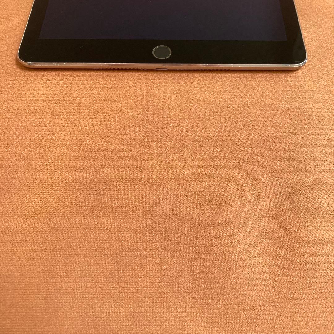 136【早い者勝ち】電池最良好☆iPad Air2 128GB WIFIモデル☆