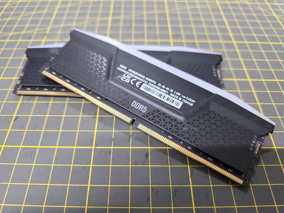 VENGEANCE DDR5 64GB(2×32GB)6400MT/s ブラック