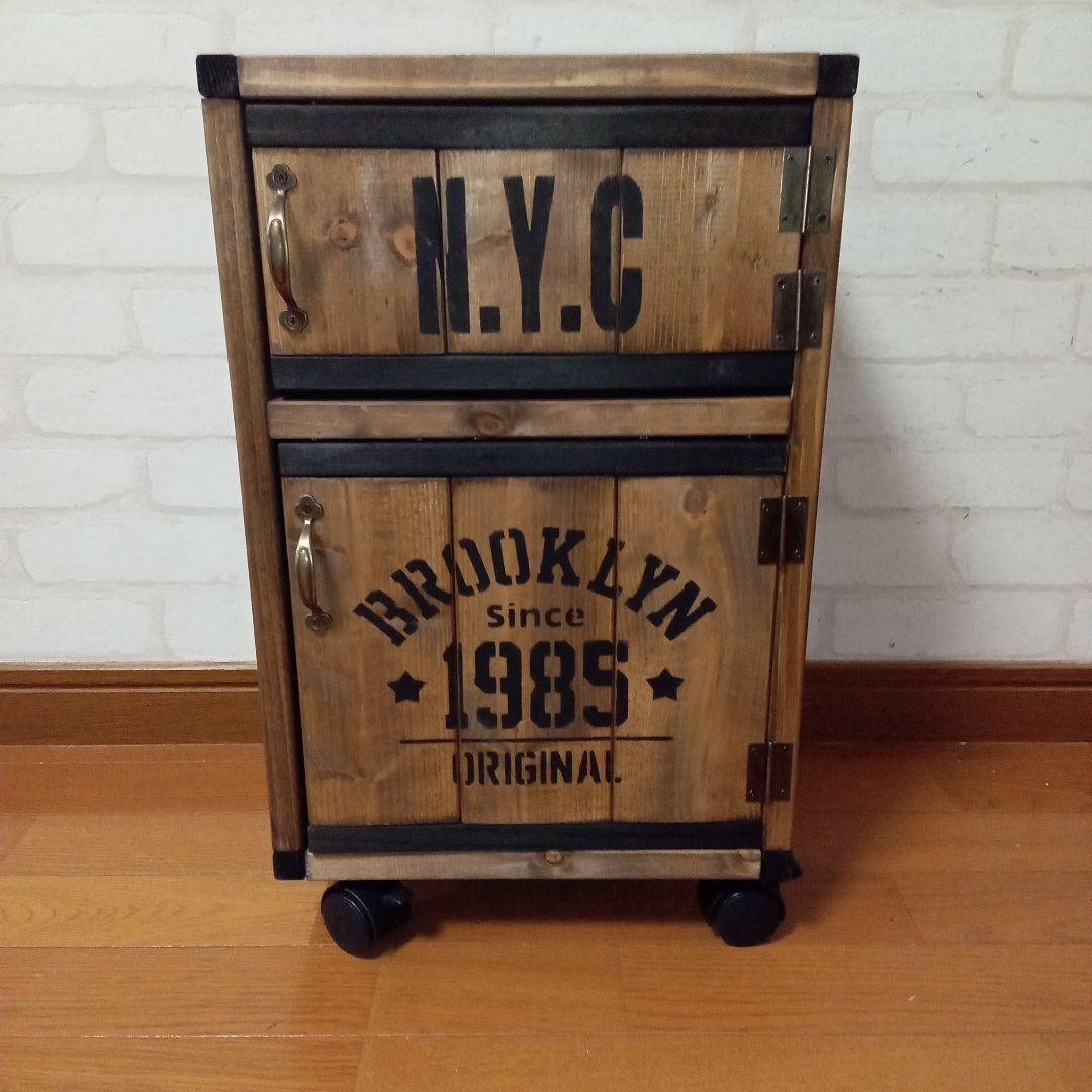 【ハンドメイド】男前キャスター付キャビネット サイドテーブル　収納棚