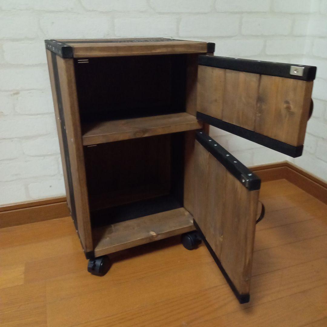 【ハンドメイド】男前キャスター付キャビネット サイドテーブル　収納棚