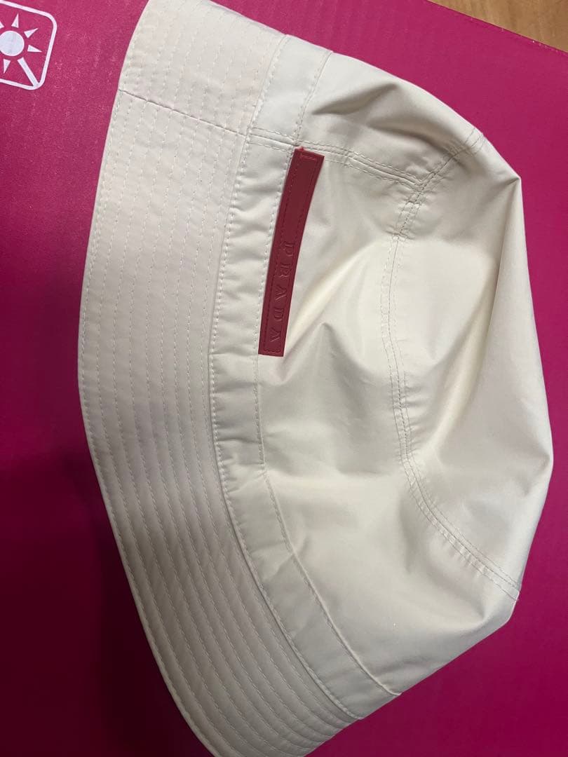 プラダスポーツ　バケットハット