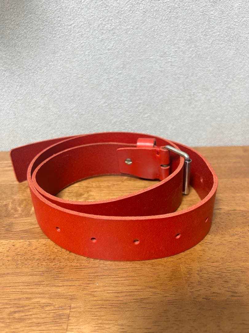 ダニエラグレジス　DANIELA GREGIS レザーベルト　赤