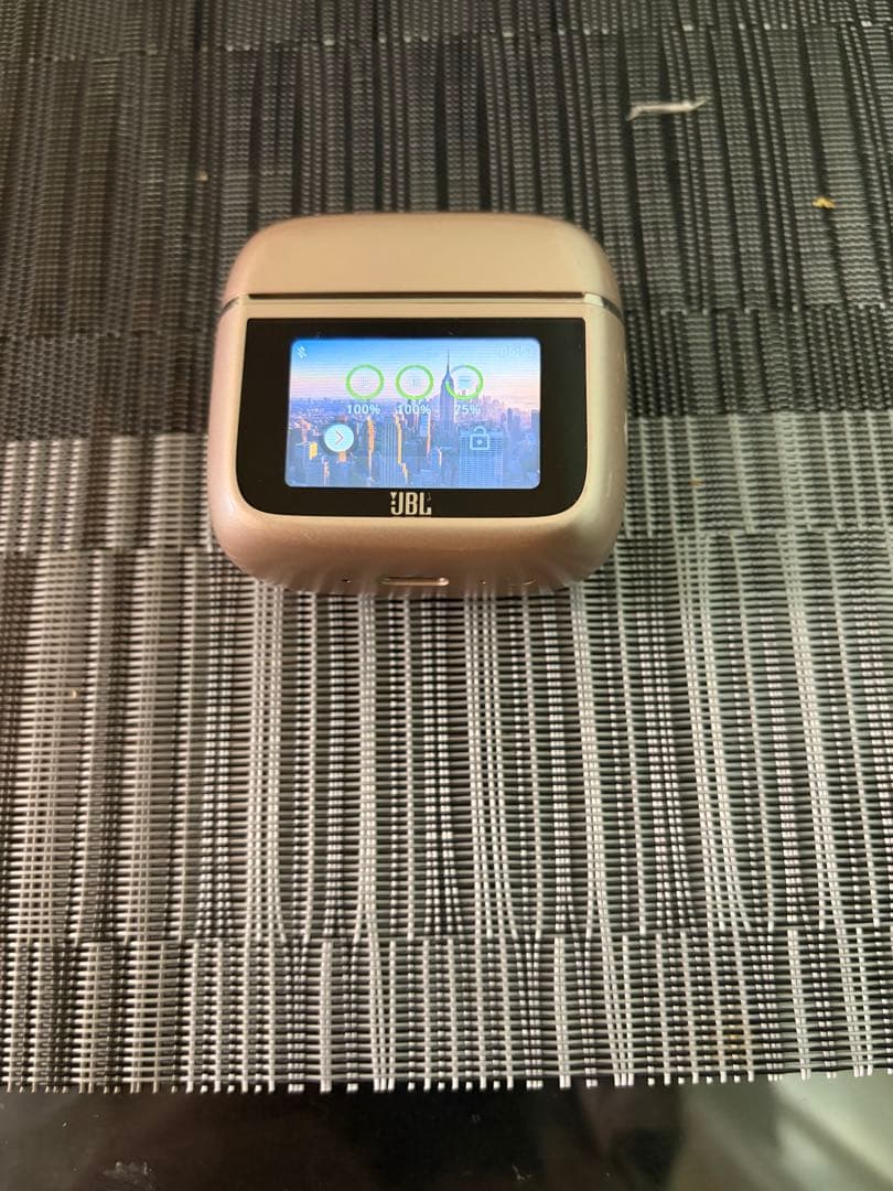 JBL TOUR Pro3 シャンパンゴールド ぴろしき