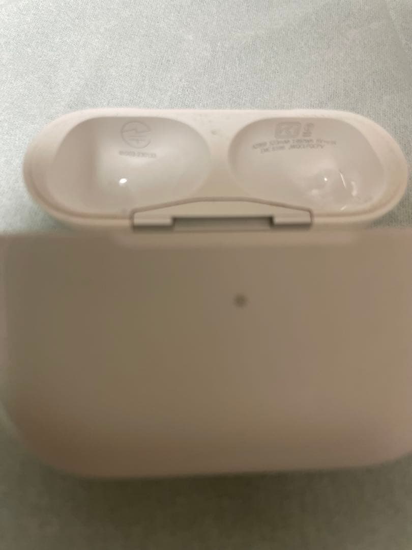 AirPods pro2ケース＋左耳