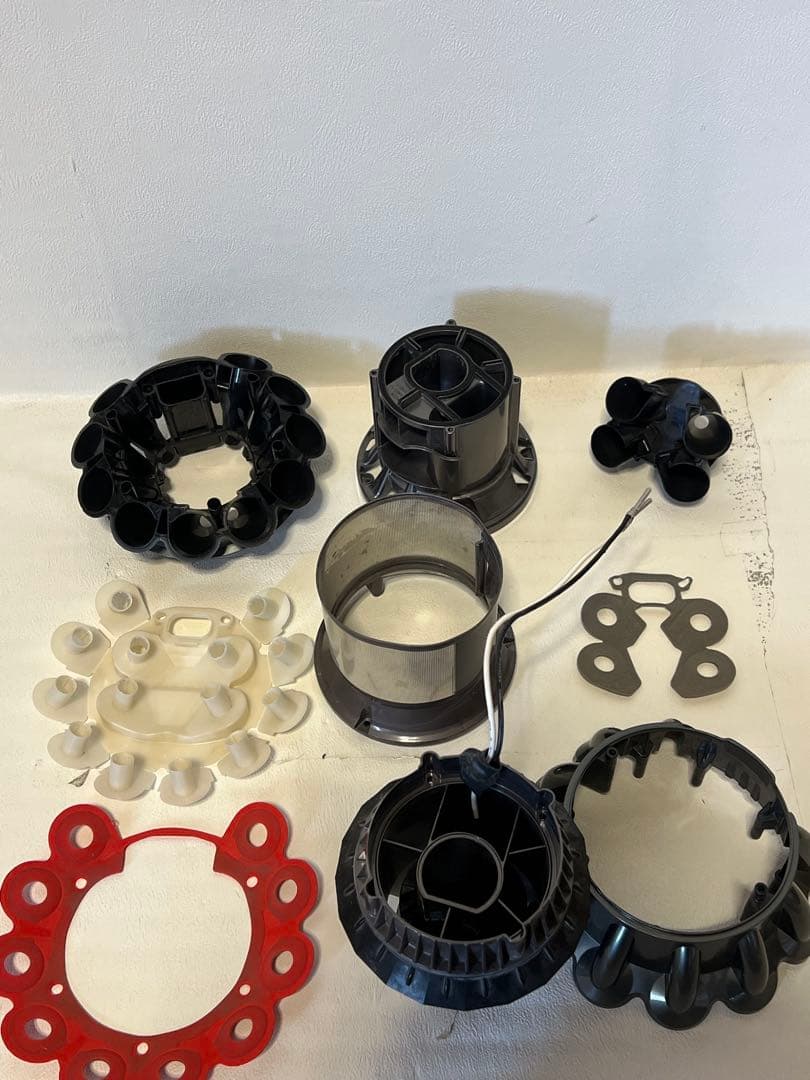 【動作品＆バッテリー劣化無し】ダイソン掃除機 dyson sv12 V10 W1