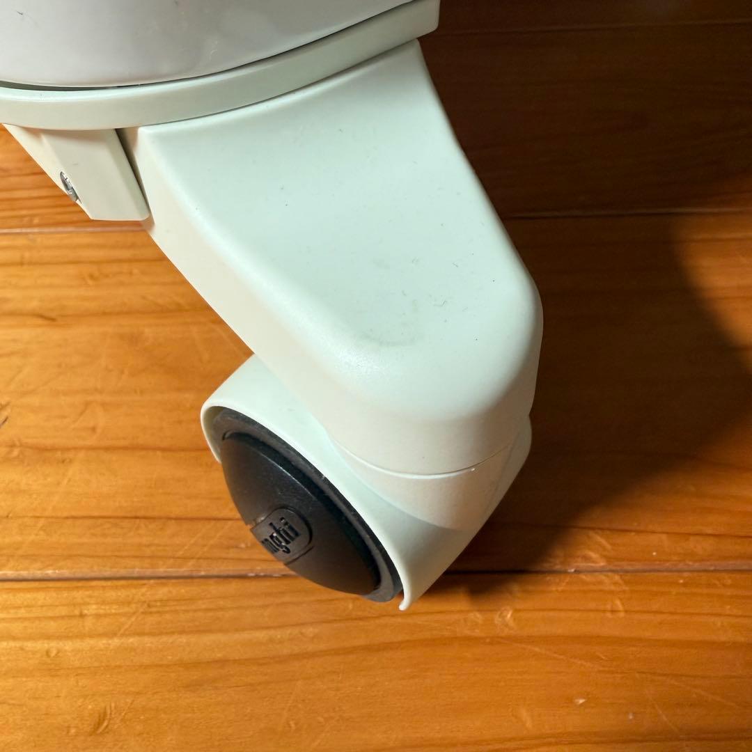 デロンギ　RHJ65L0915 ホワイト