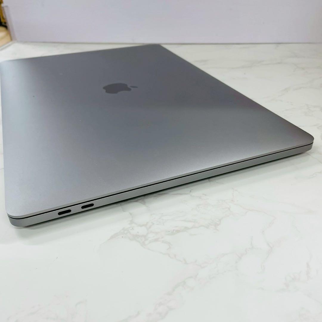 MacBook Pro 2019 16インチ i9 64GB 2TB
