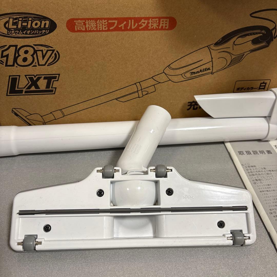 Makita マキタ 充電式クリーナー CL180FDZW