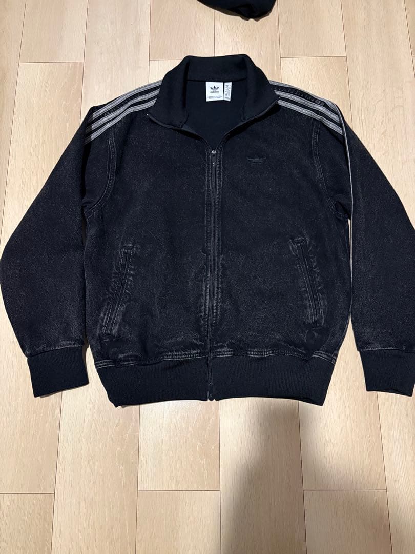 adidas ファイヤーバードデニムジャケット