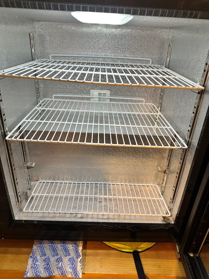 前開きガラス冷凍ショーケース【ジャンク品】メーカー『レマコム』