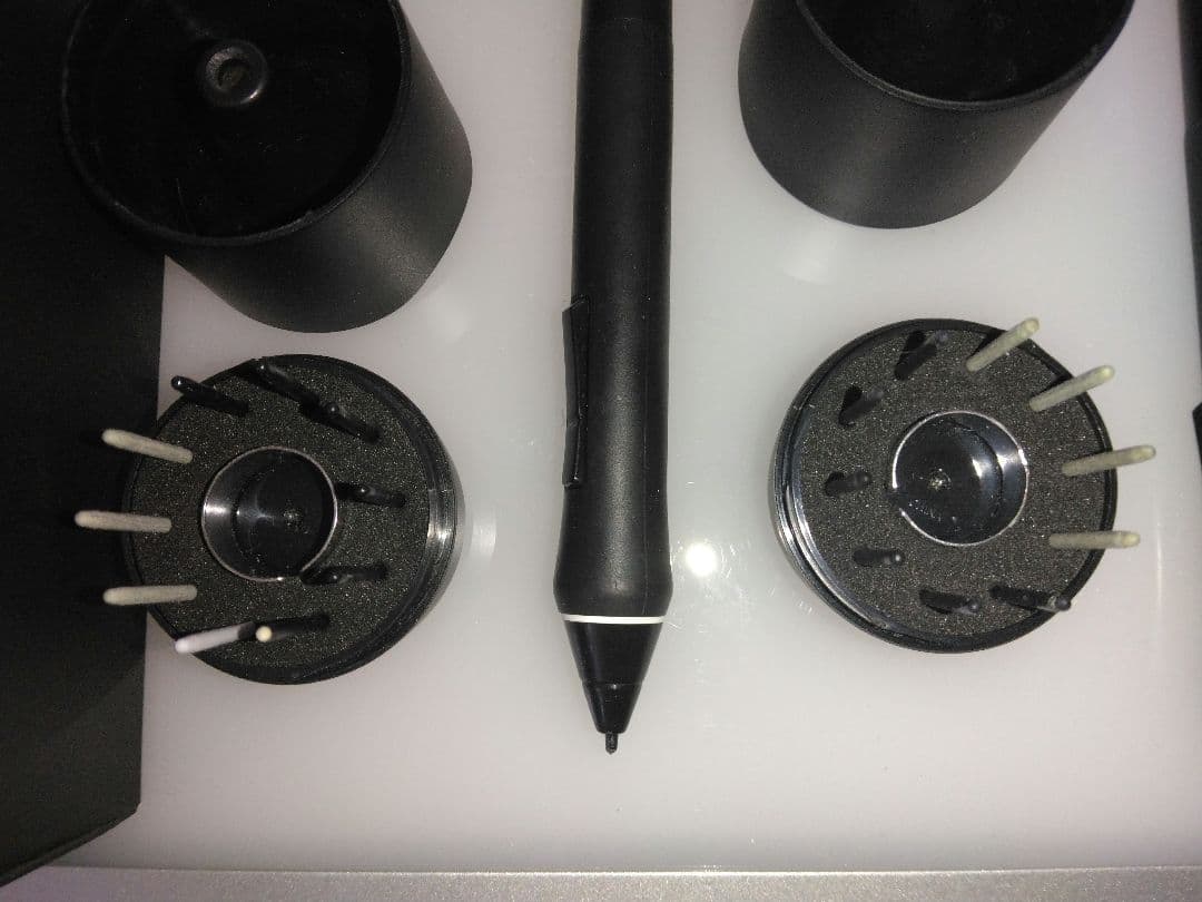 ワコム ペンタブレット intuos pro　MとSセット