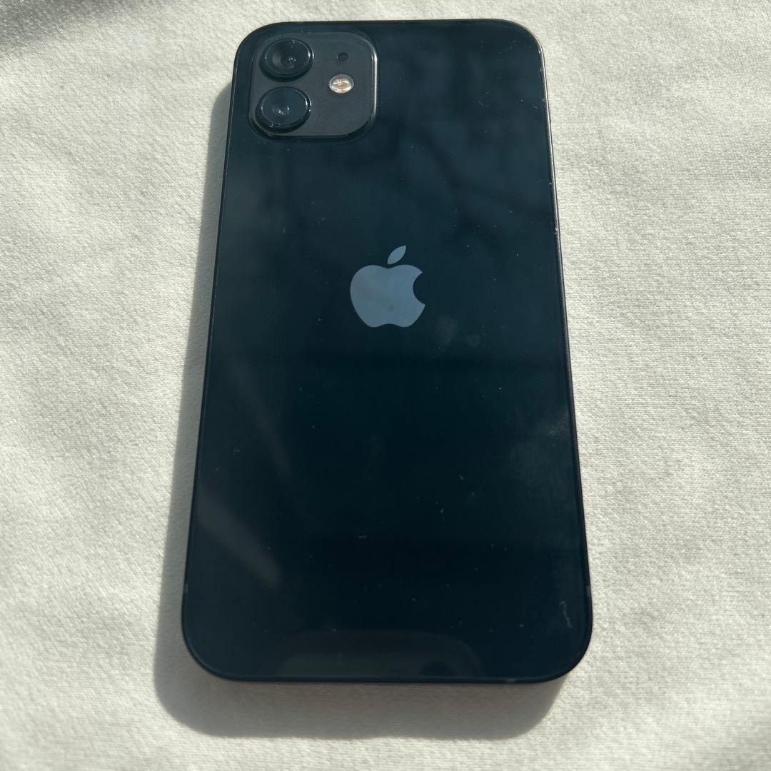 Apple iPhone 12 ブラック 本体　64GB