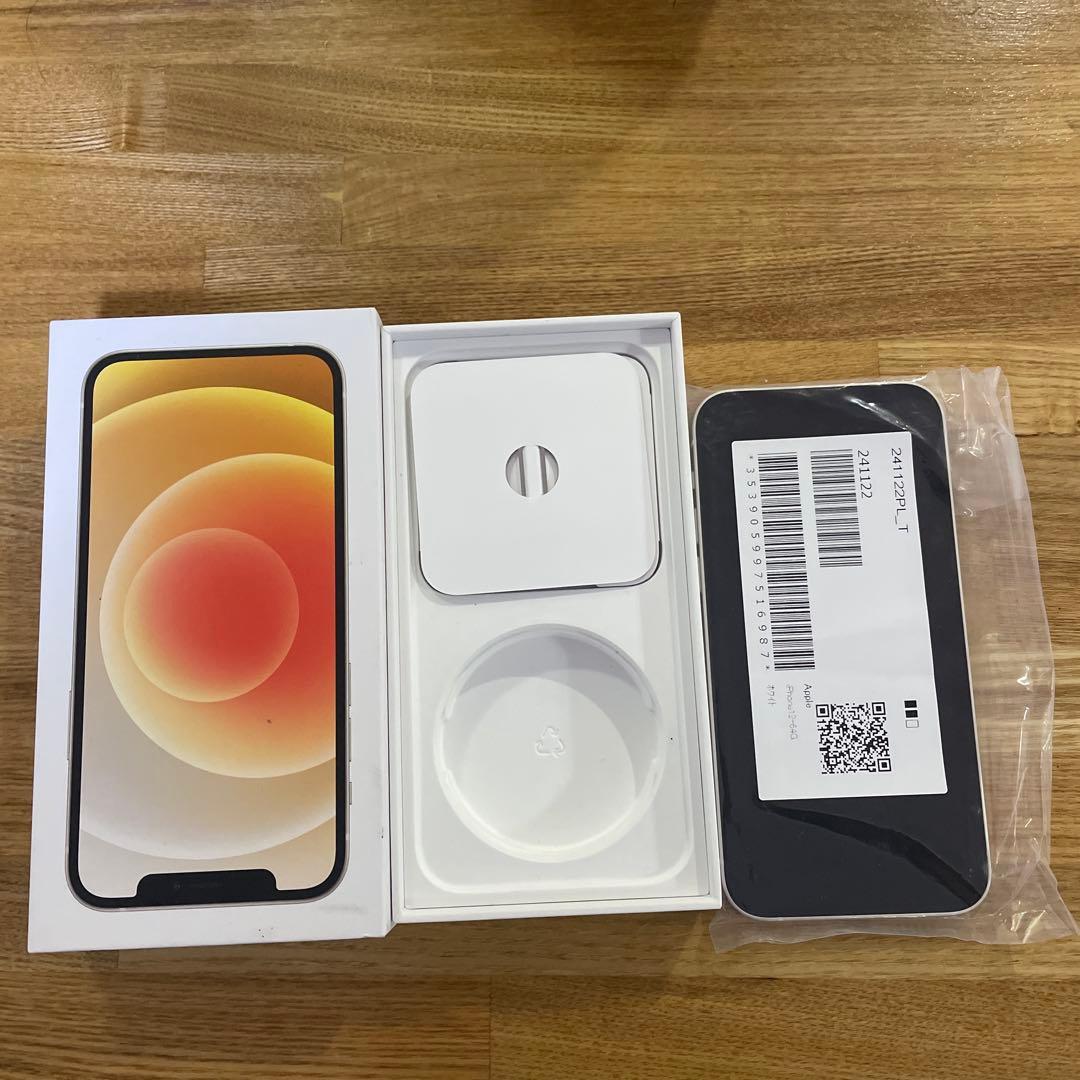 Apple iPhone 12 64GB 本体　ホワイト